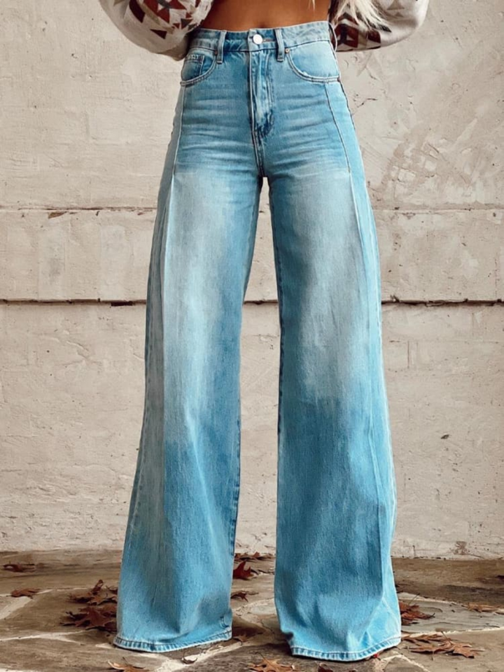 Monroe Vintage Flared Jeans – A Classic 70s Revival!