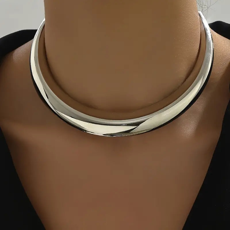 Vintage thick silver necklace