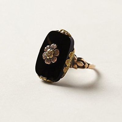 Vintage ring with black stone