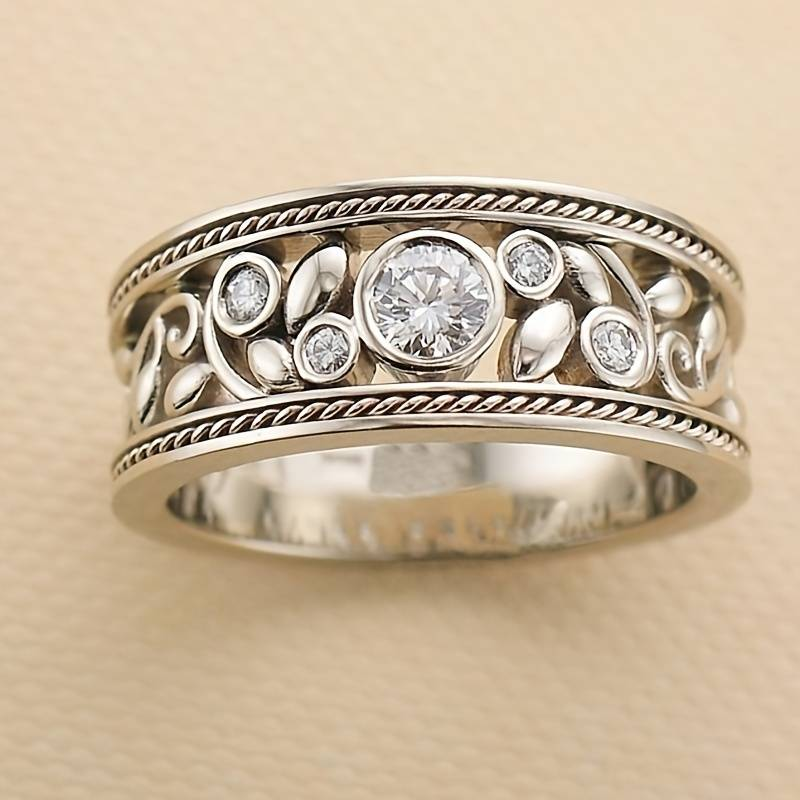 Vintage silver ring with zirconium