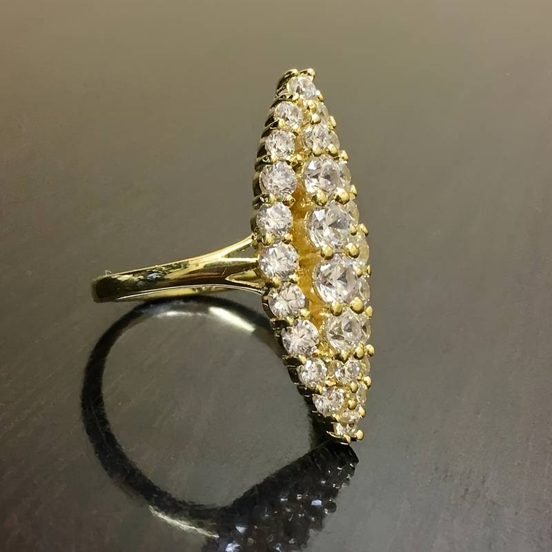 Vintage oval crystal ring